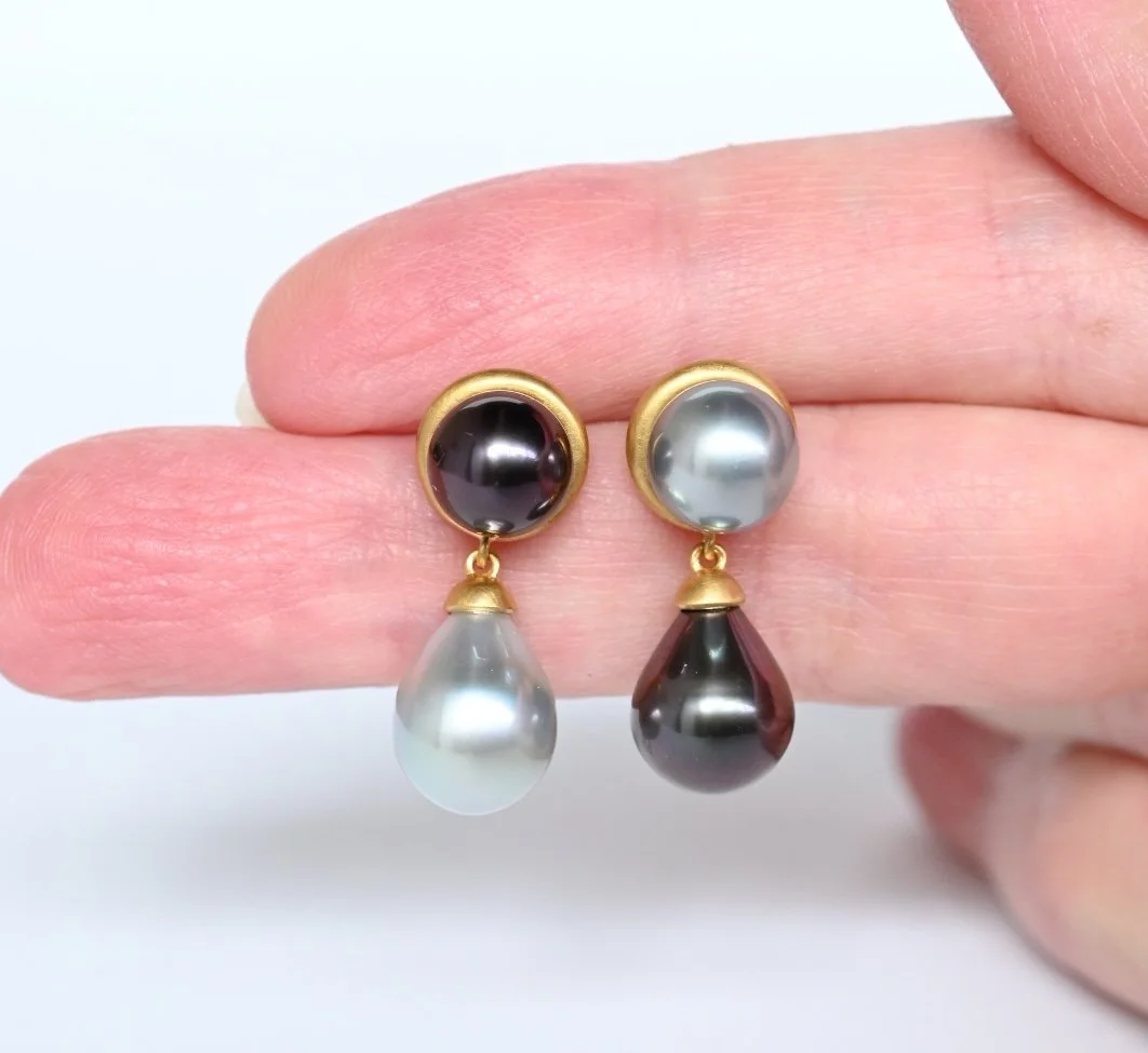 【LAZY DAWN】pearl x cubic earring E024★2色 Pear-Shaped Aquamarine & Round-Cut Diamond Earrings 1/15 ct